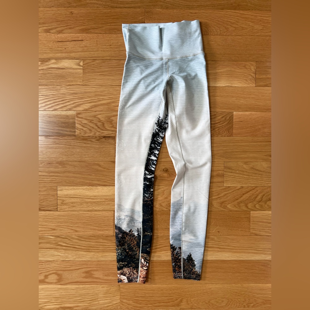 Colorado Threads Leggings with Forest Print